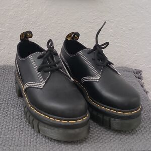 Dr.Martens Audrick shoe with stitching detail...